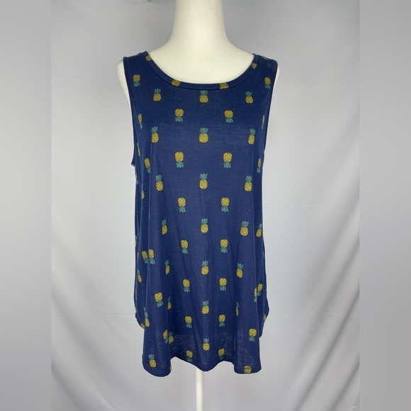 St. John’s Bay Pineapple Navy tank top. Women’s size M - Picture 7 of 11